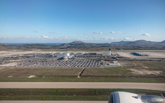 Atina Havalimanından Şehre Ulaşım: Metro, X95 Otobüsü ve Taksi Ücretleri (2026)