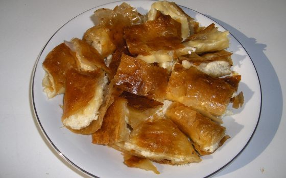 Selanik Yemek Rehberi: Ne Yenir, Nerede Yenir? Bougatsa’dan Mezeye