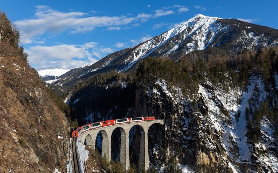 Swiss Travel Pass 2026: Fiyatlar, Flex ve Half Fare Card Karşılaştırması