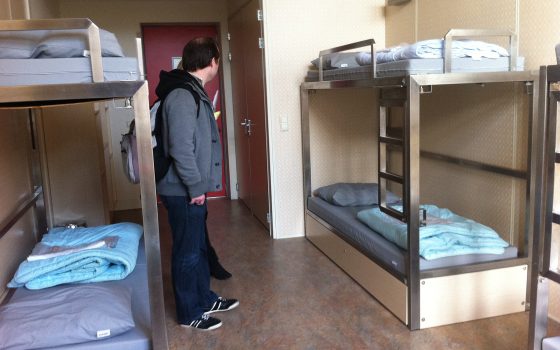 Yurt Dışında Ucuz Konaklama: Hostel, Kapsül Otel ve 10 Tasarruf Taktiği